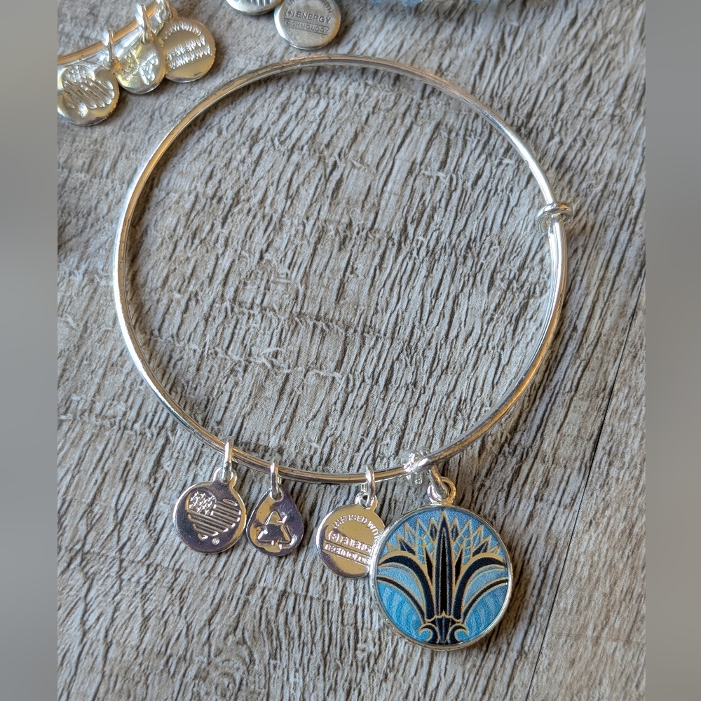 Alex And Ani Swarovski Blue Lotus Set Of 3  Silver Bangle Bracelets A18SETBL - Picture 3 of 5